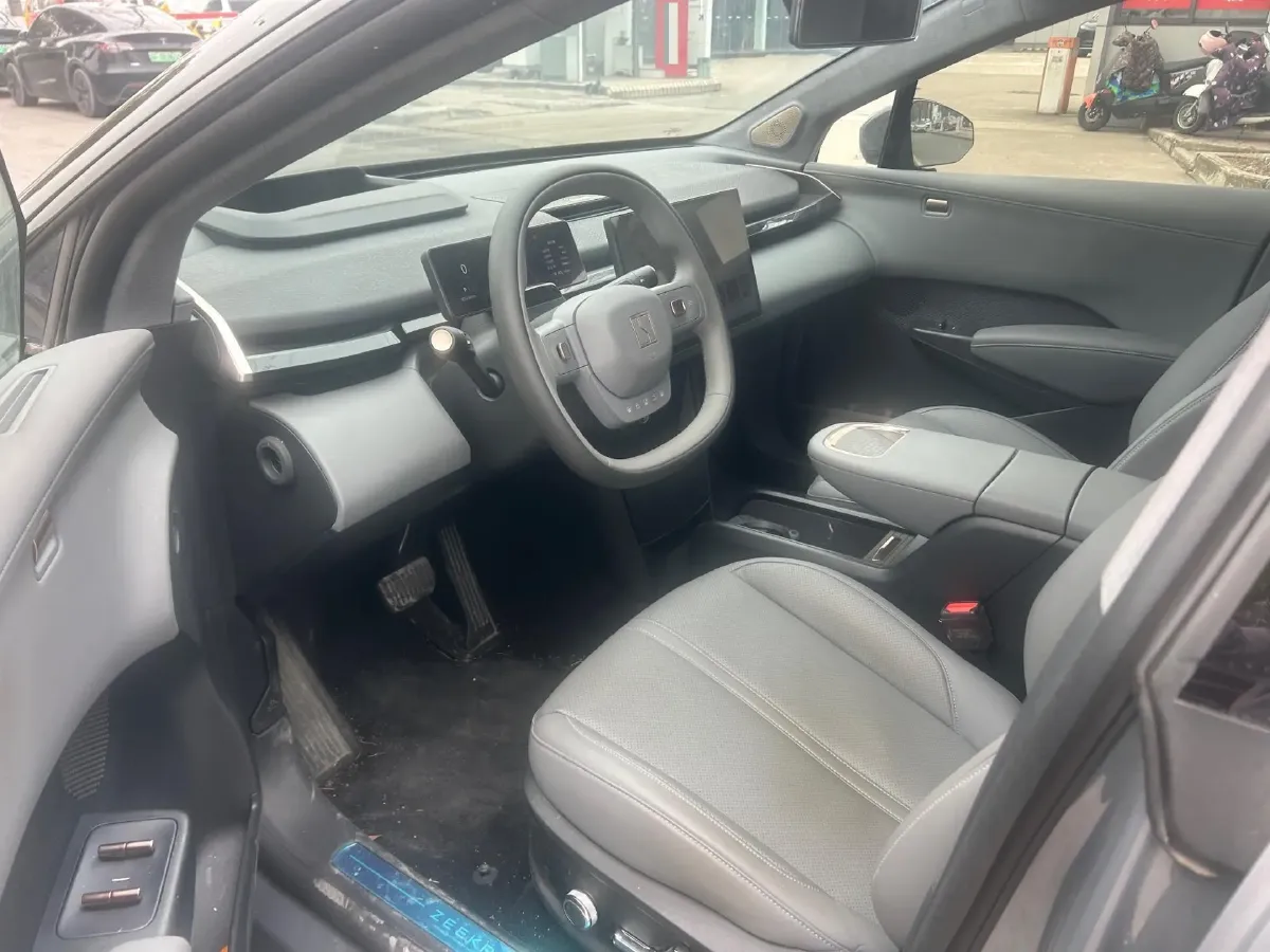 2025 Zeekr X BEV 66KWH,autocango,china used car exporter,china ev exporter,chinese used car exporter,chinese used ev exporter