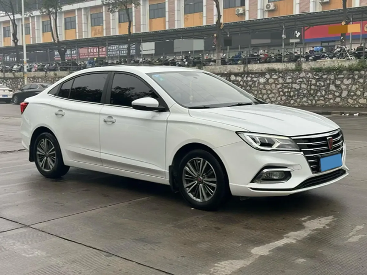 2019 Roewe i5 1.5L 120HP L4 5MT,autocango,china used car exporter,china ev exporter,chinese used car exporter,chinese used ev exporter