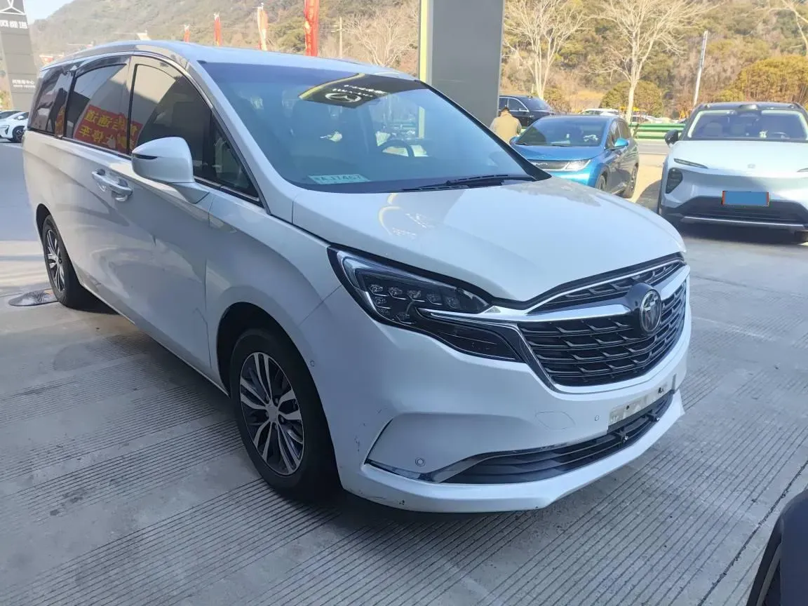 2022 Buick GL8 2.0T 237HP L4 9AT,autocango,china used car exporter,china ev exporter,chinese used car exporter,chinese used ev exporter