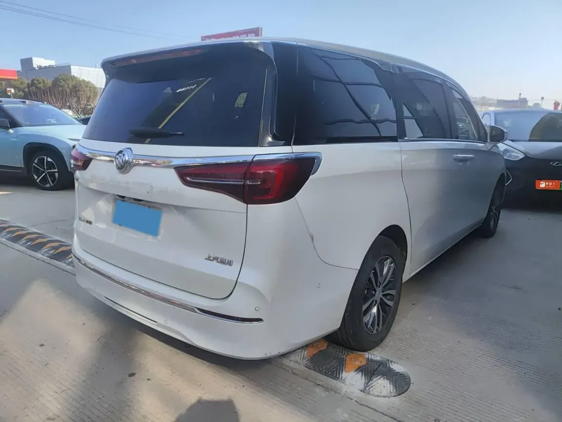 2022 Buick GL8 2.0T 237HP L4 9AT,autocango,china used car exporter,china ev exporter,chinese used car exporter,chinese used ev exporter