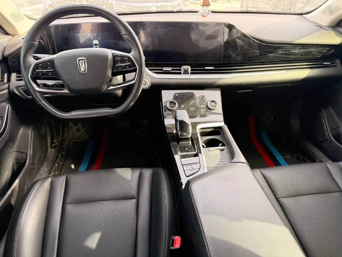 2023 Bestune B70 1.5T 169HP L4 7DCT,autocango,china used car exporter,china ev exporter,chinese used car exporter,chinese used ev exporter