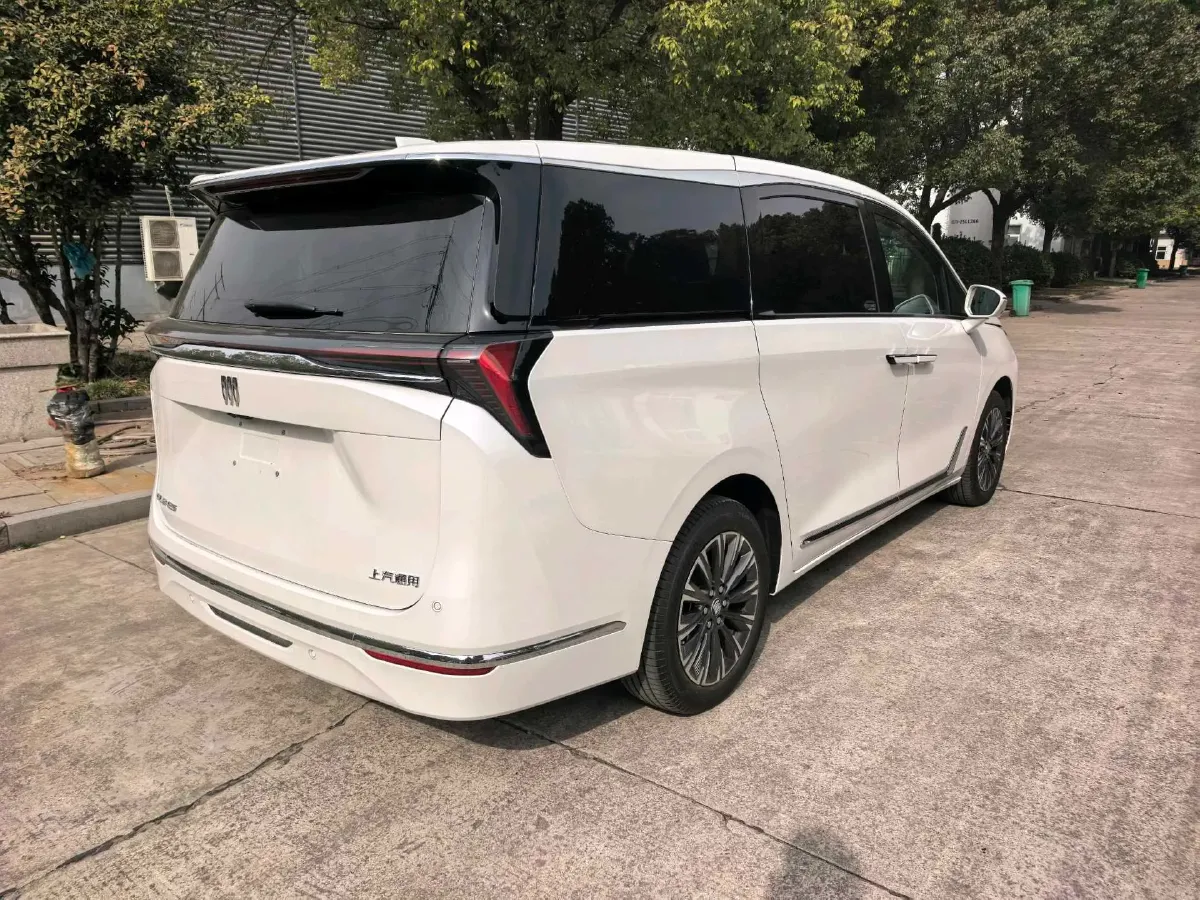 2025 Buick GL8 2.0T 237HP L4 9AT,autocango,china used car exporter,china ev exporter,chinese used car exporter,chinese used ev exporter