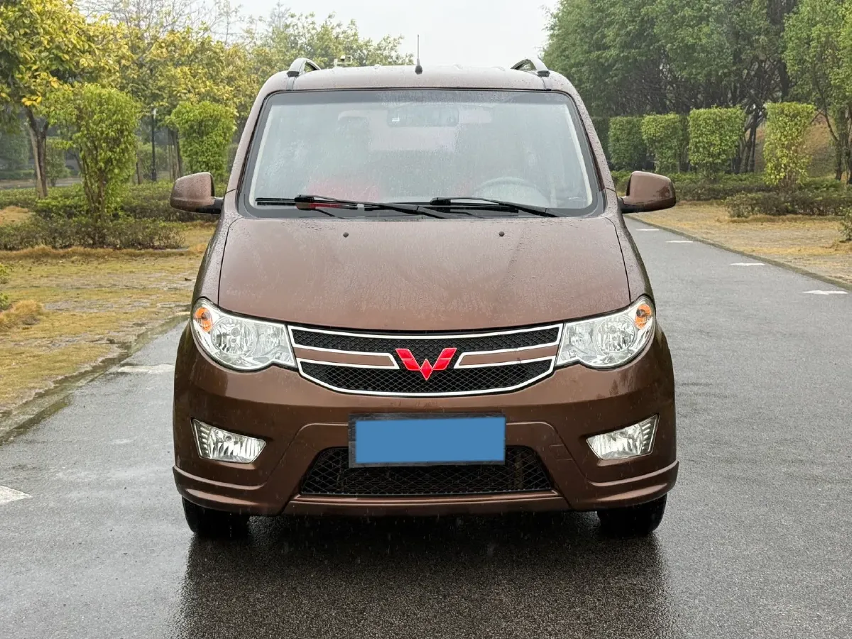 2016 WuLing HongGuang 1.5L 112HP L4 5MT,autocango,china used car exporter,china ev exporter,chinese used car exporter,chinese used ev exporter