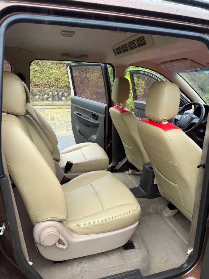2016 WuLing HongGuang 1.5L 112HP L4 5MT,autocango,china used car exporter,china ev exporter,chinese used car exporter,chinese used ev exporter