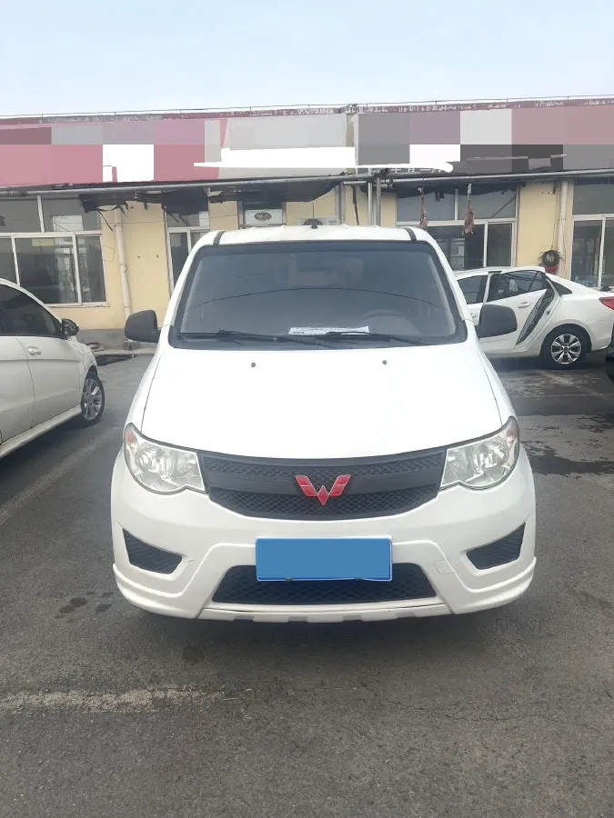 2018 WuLing HongGuang 1.2L 82HP L4 5MT,autocango,china used car exporter,china ev exporter,chinese used car exporter,chinese used ev exporter