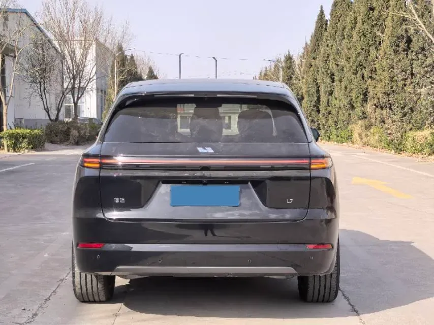 2025 Li L7 Range Extended 154HP REEV,autocango,china used car exporter,china ev exporter,chinese used car exporter,chinese used ev exporter