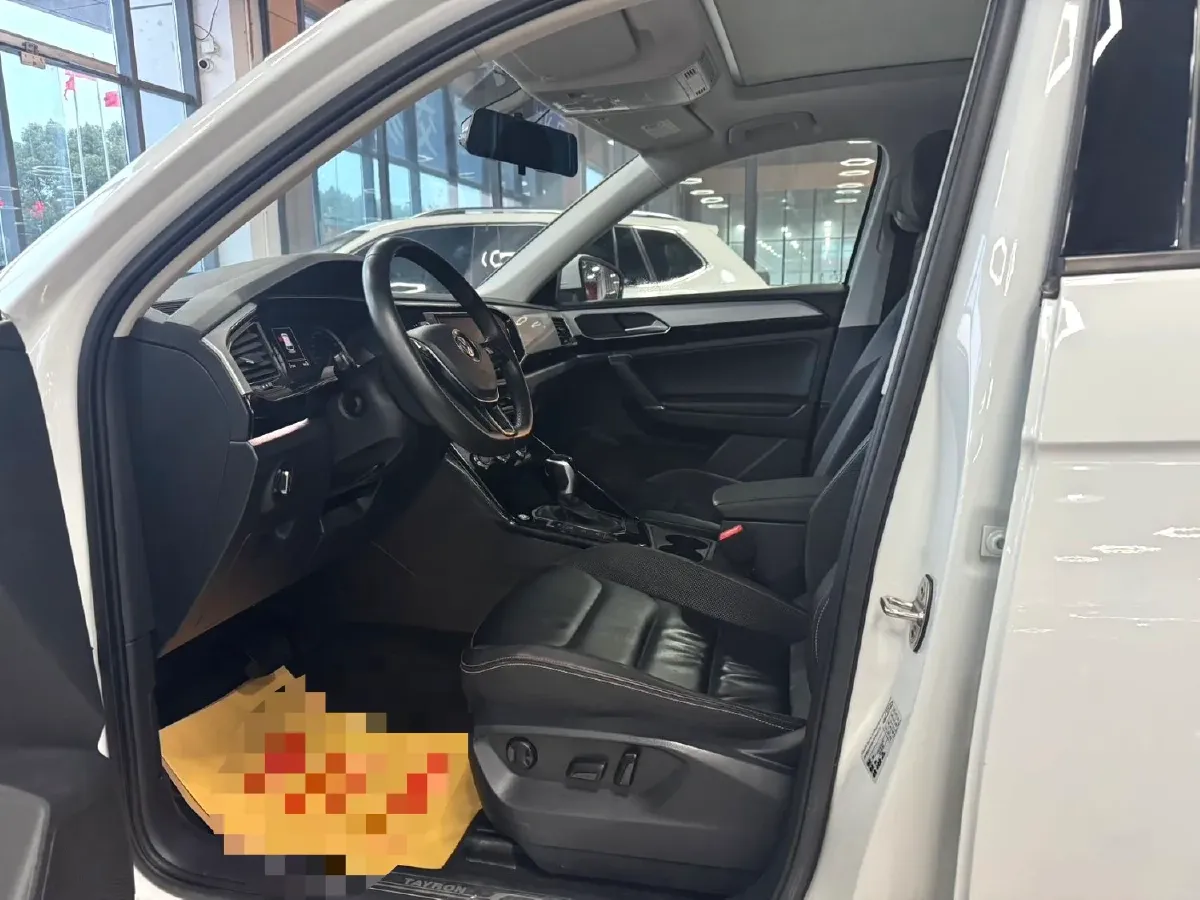 2019 Jeep Cherokee 2.0T 234HP L4 9AT,autocango,china used car exporter,china ev exporter,chinese used car exporter,chinese used ev exporter