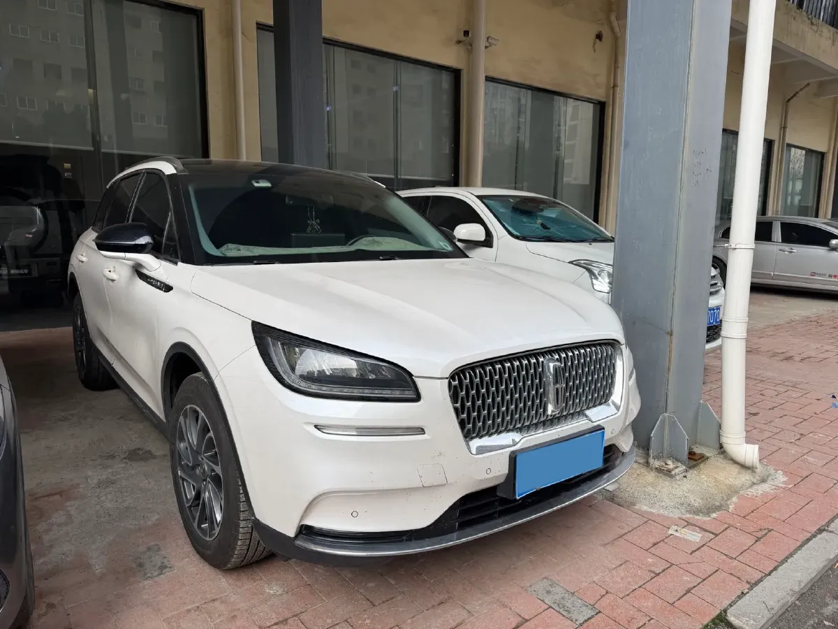 2021 Lincoln Corsair 2.0T 245HP L4 8AT,autocango,china used car exporter,china ev exporter,chinese used car exporter,chinese used ev exporter