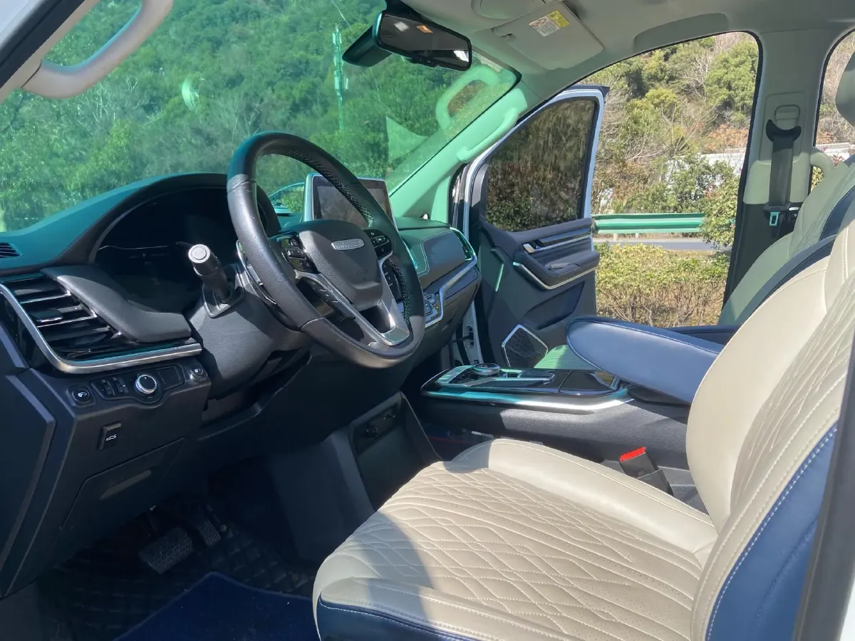 2020 MAXUS G20 2.0T 224HP L4 8AT,autocango,china used car exporter,china ev exporter,chinese used car exporter,chinese used ev exporter