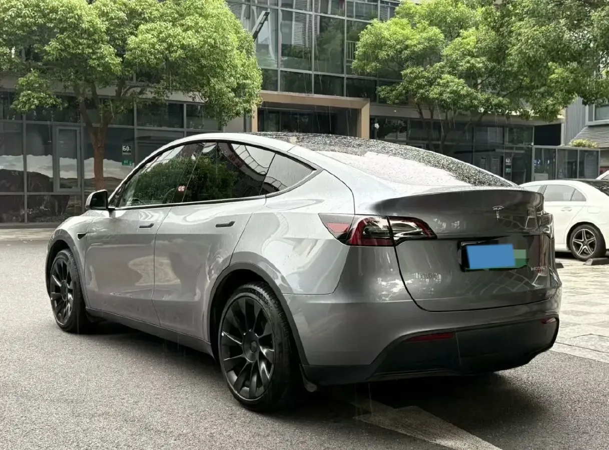 2024 Tesla Model Y BEV 78.4KWH,autocango,china used car exporter,china ev exporter,chinese used car exporter,chinese used ev exporter