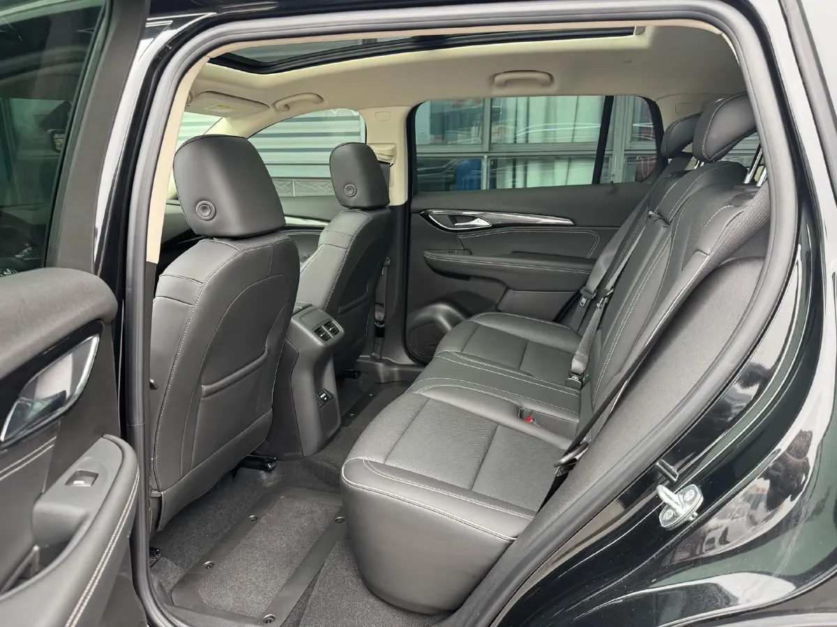 2022 Buick EnvisionPlus 2.0T 237HP L4 9AT,autocango,china used car exporter,china ev exporter,chinese used car exporter,chinese used ev exporter