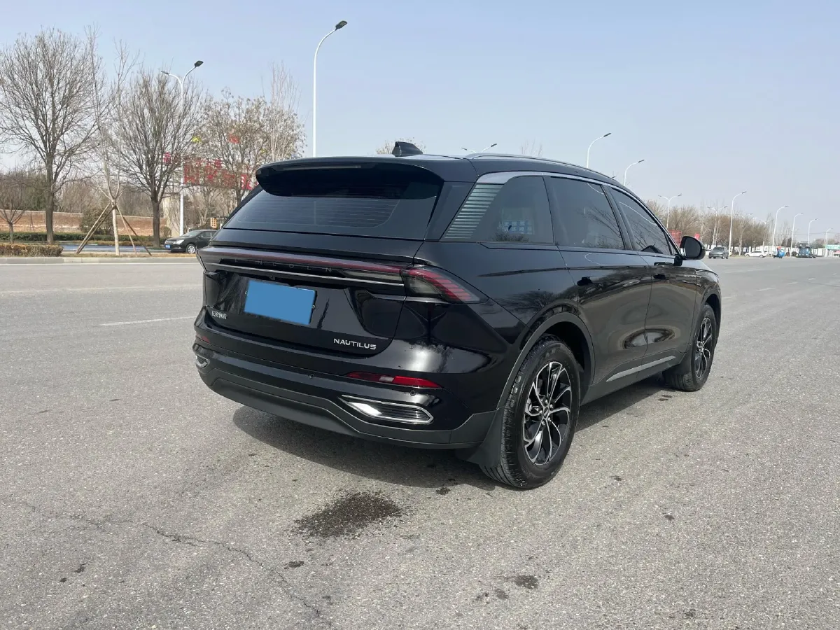 2025 Lincoln Nautilus 2.0T 261HP L4 8AT,autocango,china used car exporter,china ev exporter,chinese used car exporter,chinese used ev exporter