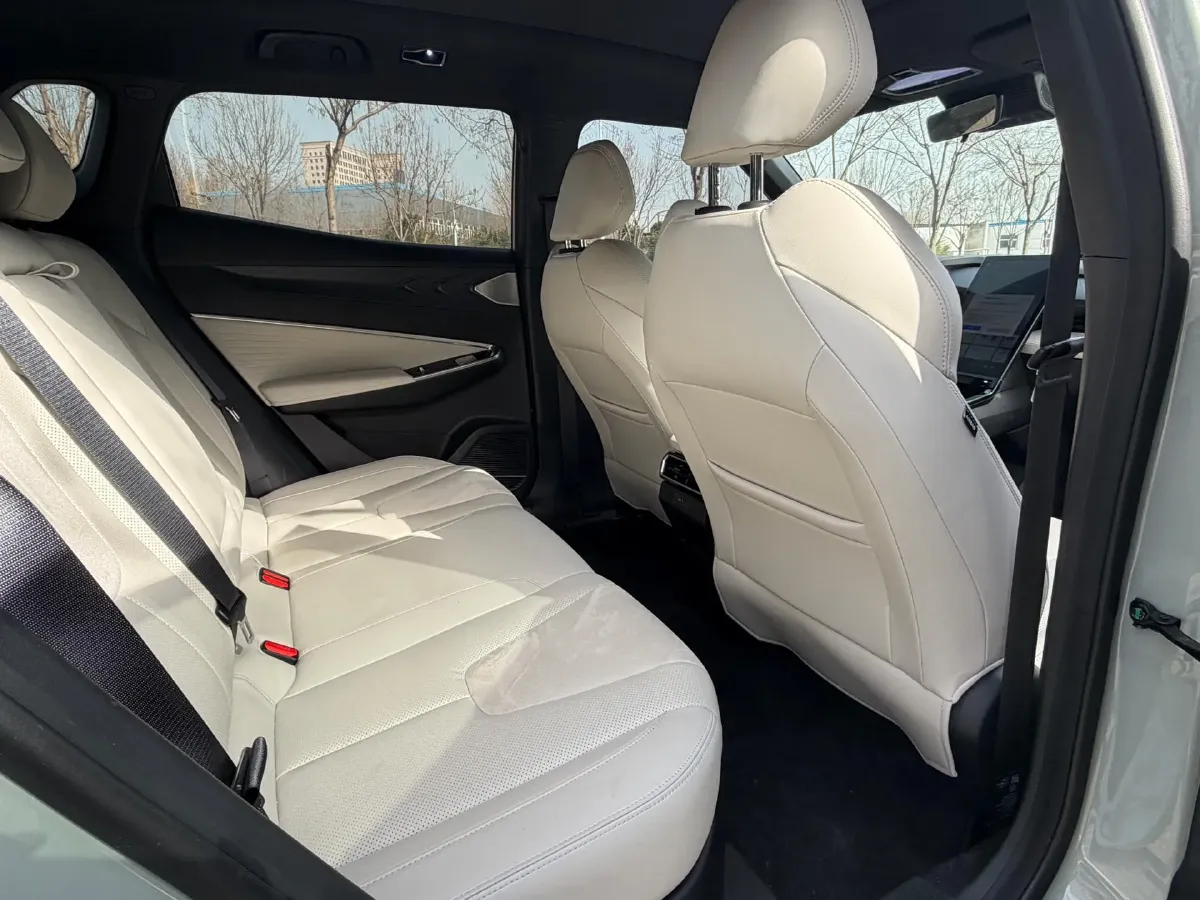 2024 Geely Azkarra 1.5T 181HP L4 7DCT,autocango,china used car exporter,china ev exporter,chinese used car exporter,chinese used ev exporter