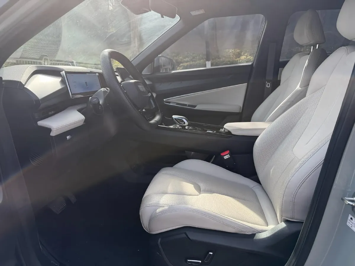 2024 Geely Azkarra 1.5T 181HP L4 7DCT,autocango,china used car exporter,china ev exporter,chinese used car exporter,chinese used ev exporter