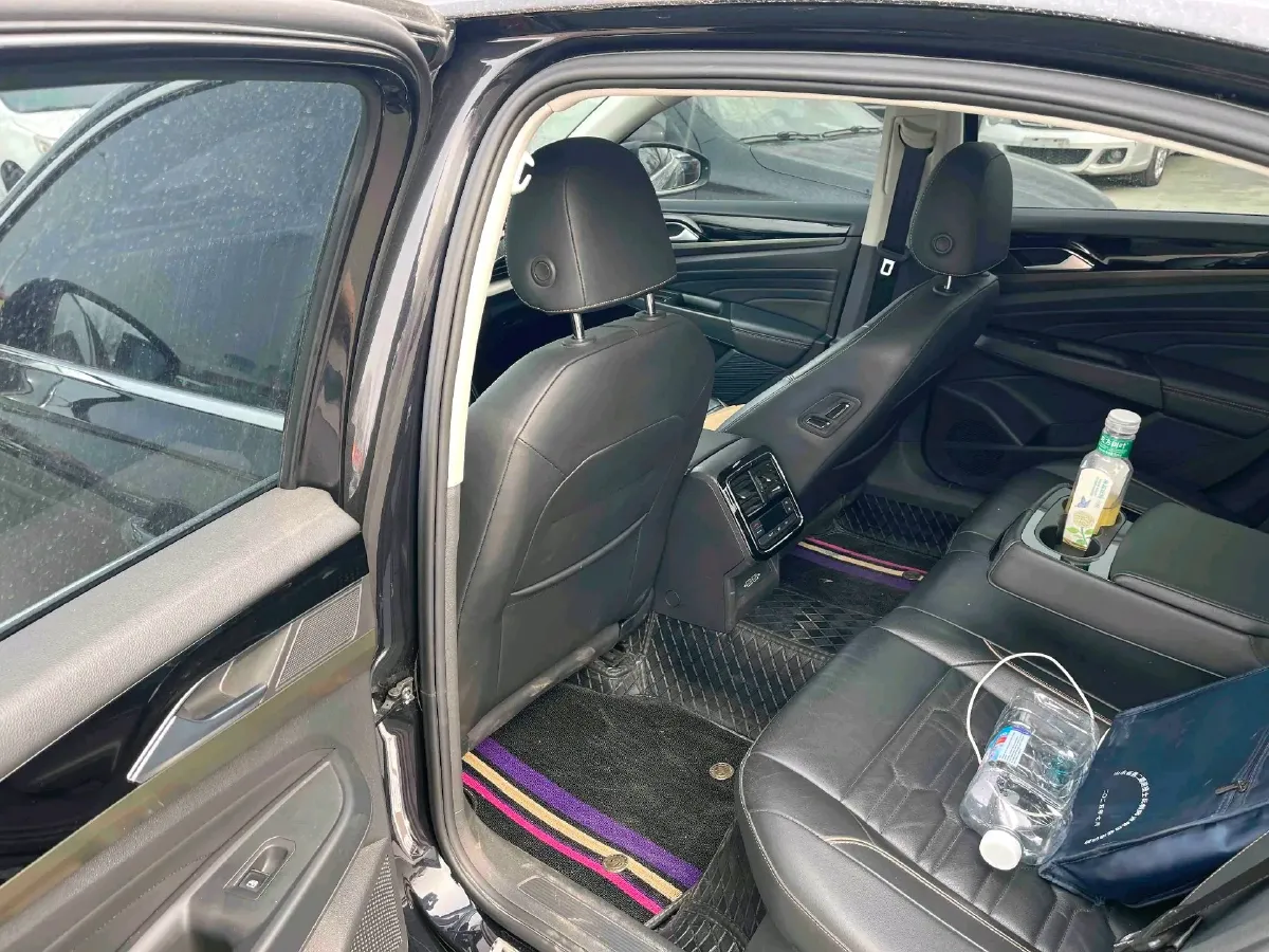 2019 Skoda Kodiak 2.0T 186HP L4 7DCT,autocango,china used car exporter,china ev exporter,chinese used car exporter,chinese used ev exporter