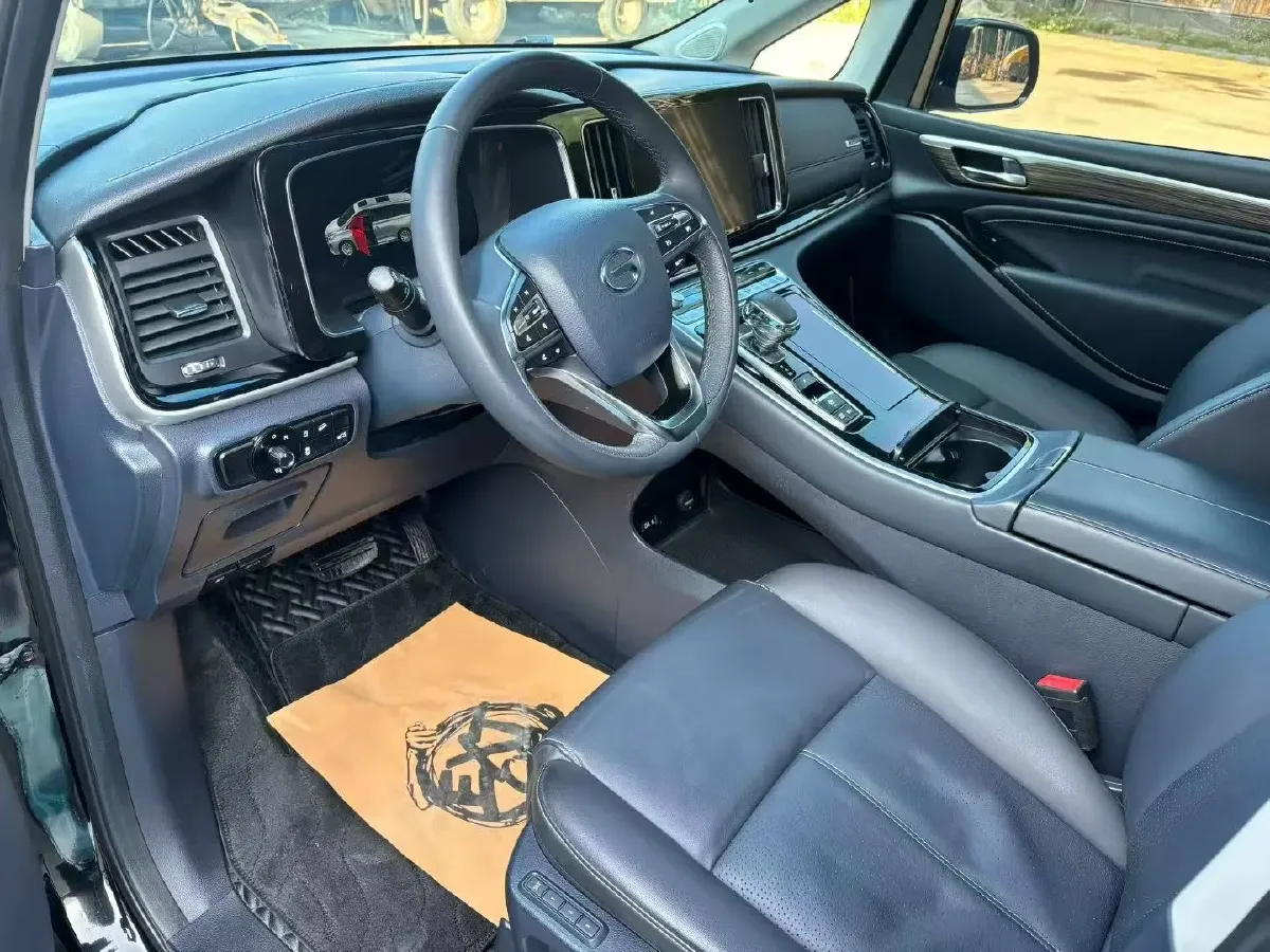 2021 GAC Trumpchi M8 2.0T 252HP L4 8AT,autocango,china used car exporter,china ev exporter,chinese used car exporter,chinese used ev exporter