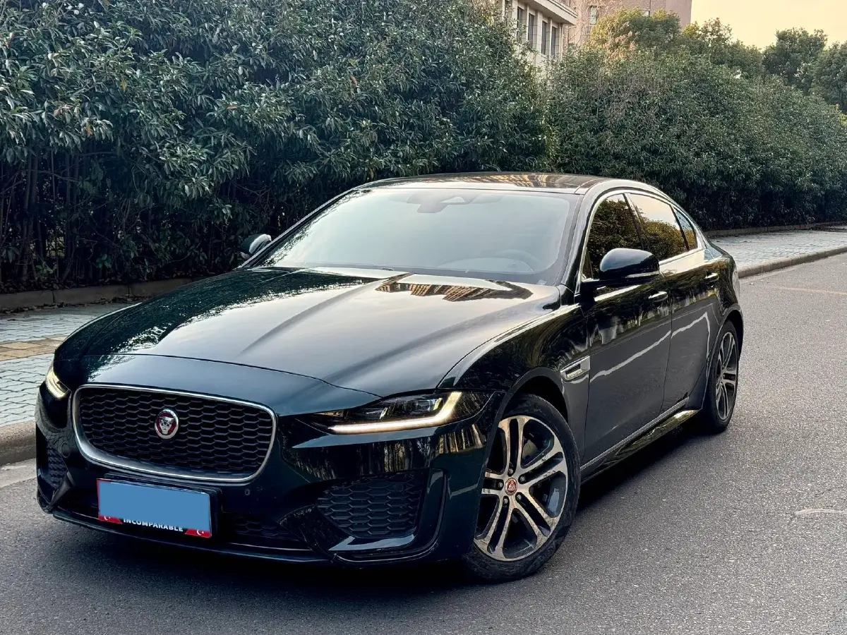 2024 Jaguar XEL 2.0T 250HP L4 8AT