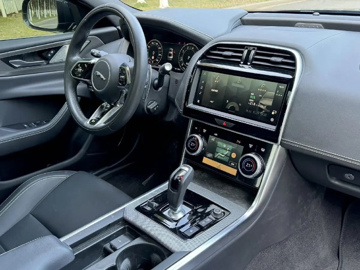 2024 Jaguar XEL 2.0T 250HP L4 8AT,autocango,china used car exporter,china ev exporter,chinese used car exporter,chinese used ev exporter