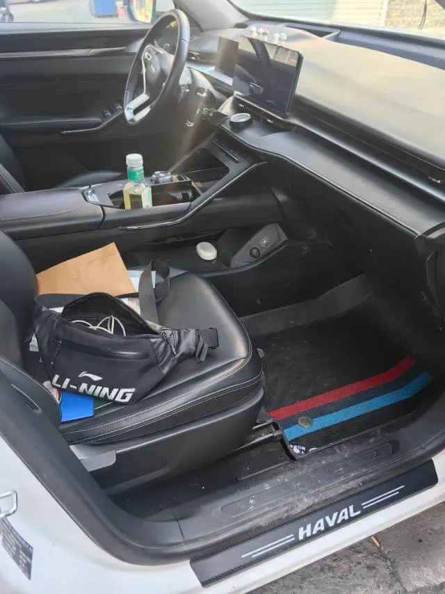 2021 Haval H6 1.5T 169HP L4 7DCT,autocango,china used car exporter,china ev exporter,chinese used car exporter,chinese used ev exporter