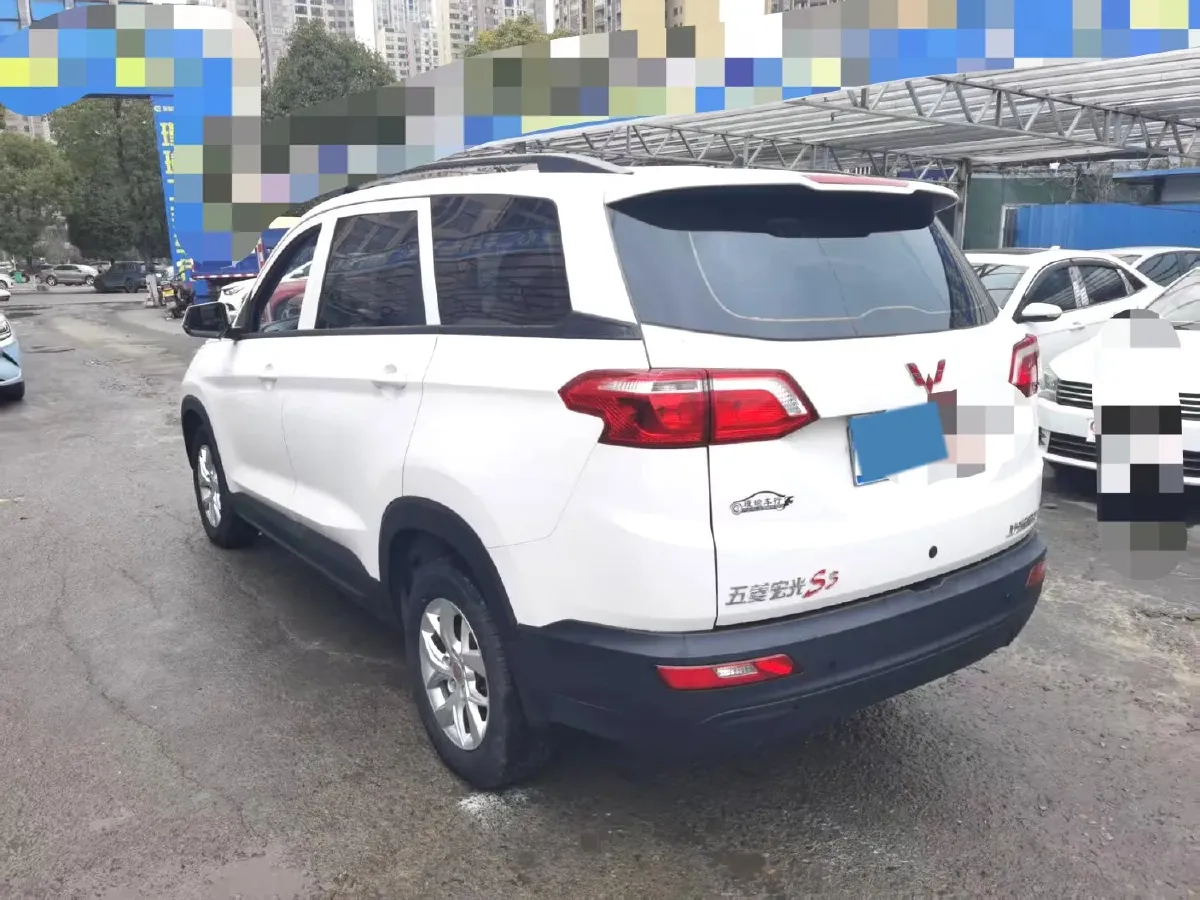 2019 WuLing HongGuang S3 1.5L 99HP L4 6MT,autocango,china used car exporter,china ev exporter,chinese used car exporter,chinese used ev exporter