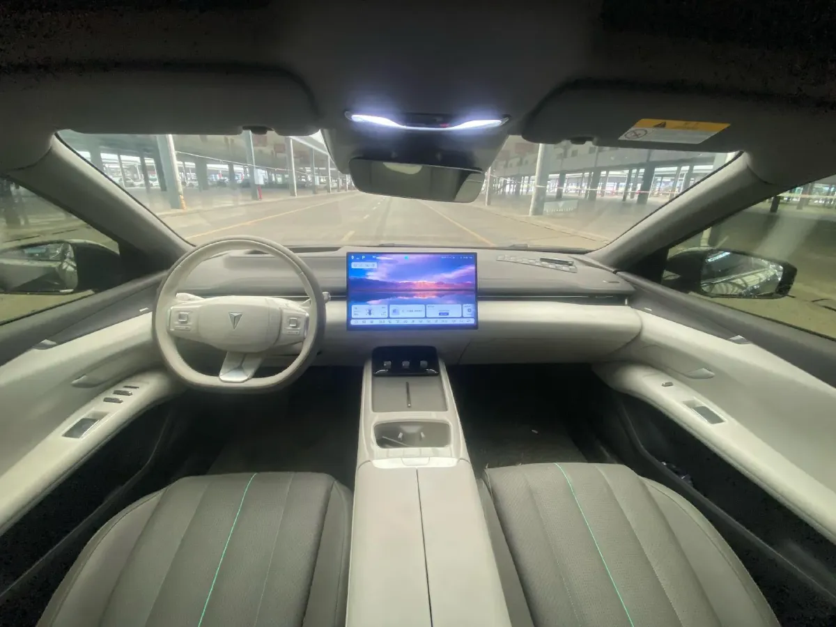 2025 Deepal L07 BEV 56.12KWH,autocango,china used car exporter,china ev exporter,chinese used car exporter,chinese used ev exporter