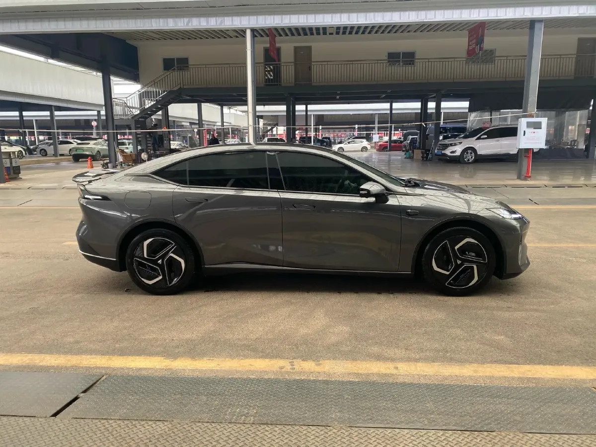 2025 Deepal L07 BEV 56.12KWH,autocango,china used car exporter,china ev exporter,chinese used car exporter,chinese used ev exporter