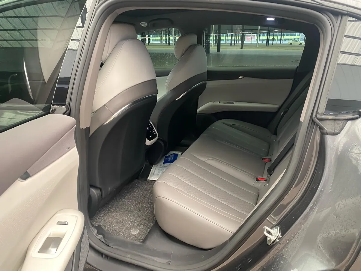 2025 Deepal L07 BEV 56.12KWH,autocango,china used car exporter,china ev exporter,chinese used car exporter,chinese used ev exporter