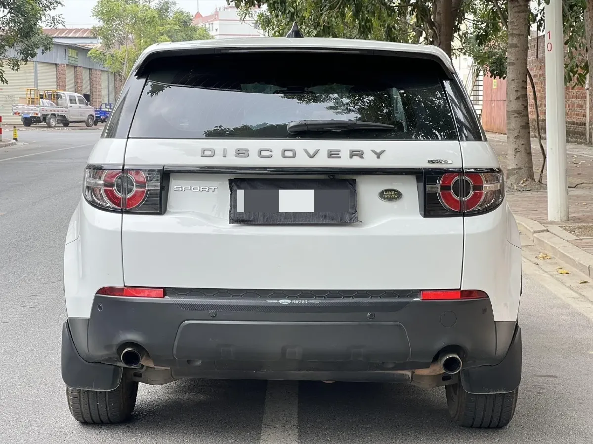 2017 Land Rover Discovery Sport 2.0T 241HP L4 9AT,autocango,china used car exporter,china ev exporter,chinese used car exporter,chinese used ev exporter