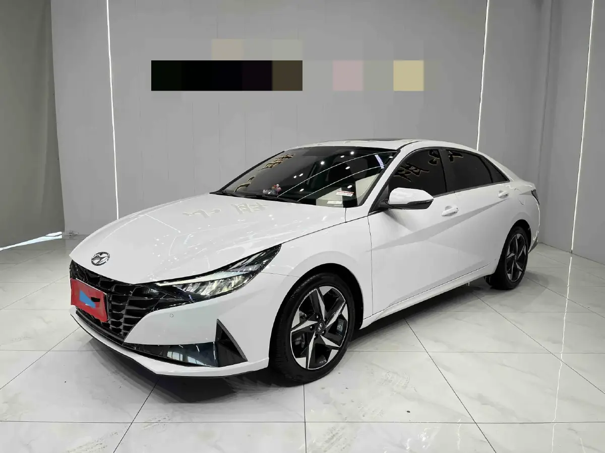 2022 Hyundai Elantra 1.5L 115HP L4 CVT