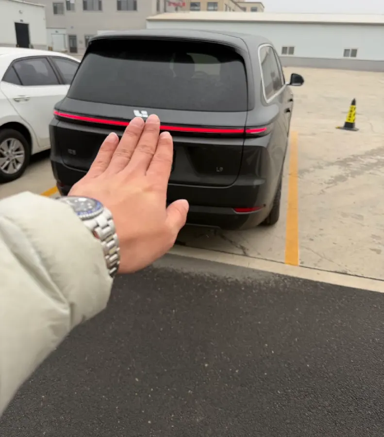 2022 Li L9 Range Extended 154HP REEV 42.6KWH,autocango,china used car exporter,china ev exporter,chinese used car exporter,chinese used ev exporter