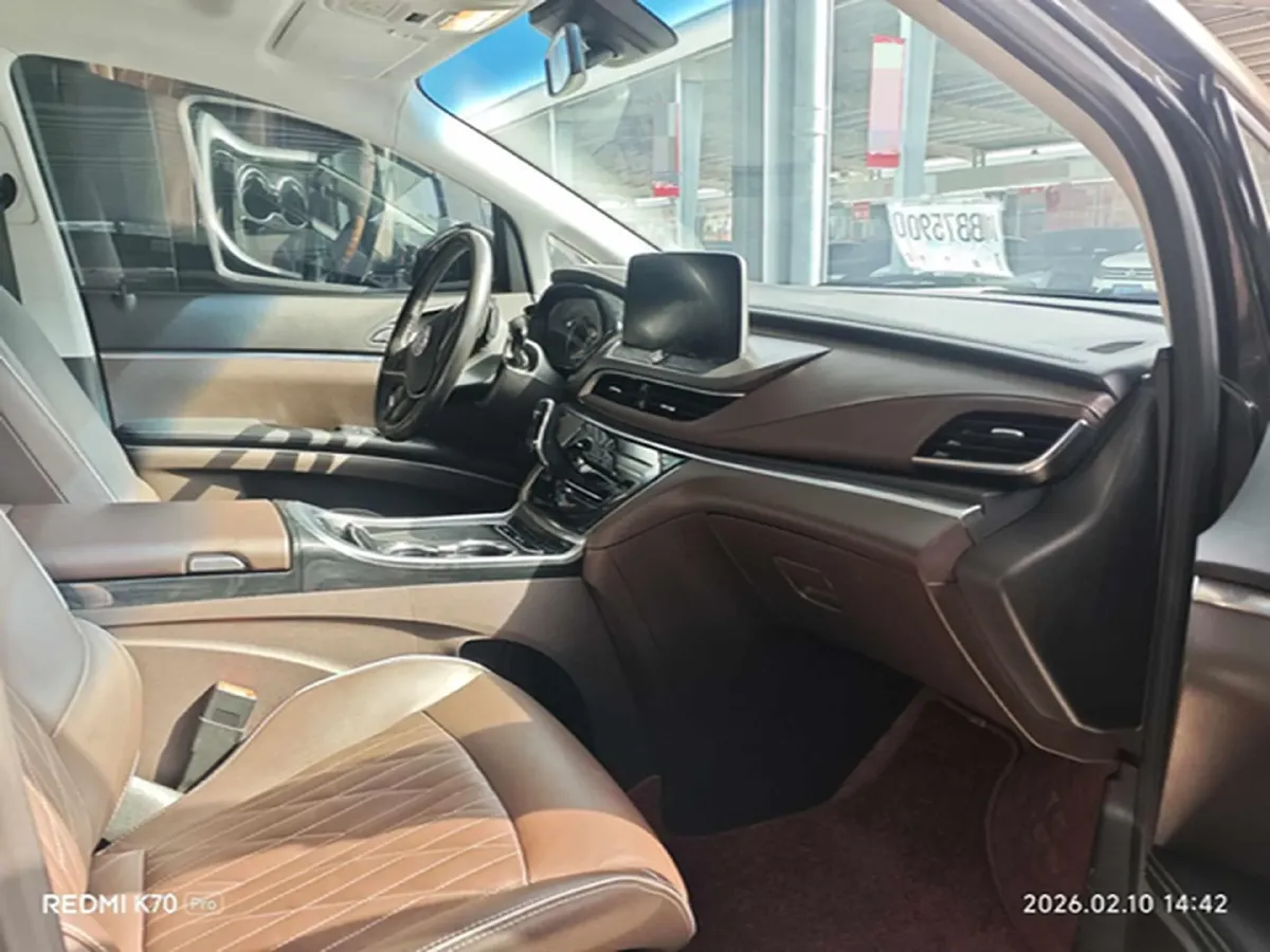 2022 Buick GL8 2.0T 237HP L4 9AT,autocango,china used car exporter,china ev exporter,chinese used car exporter,chinese used ev exporter