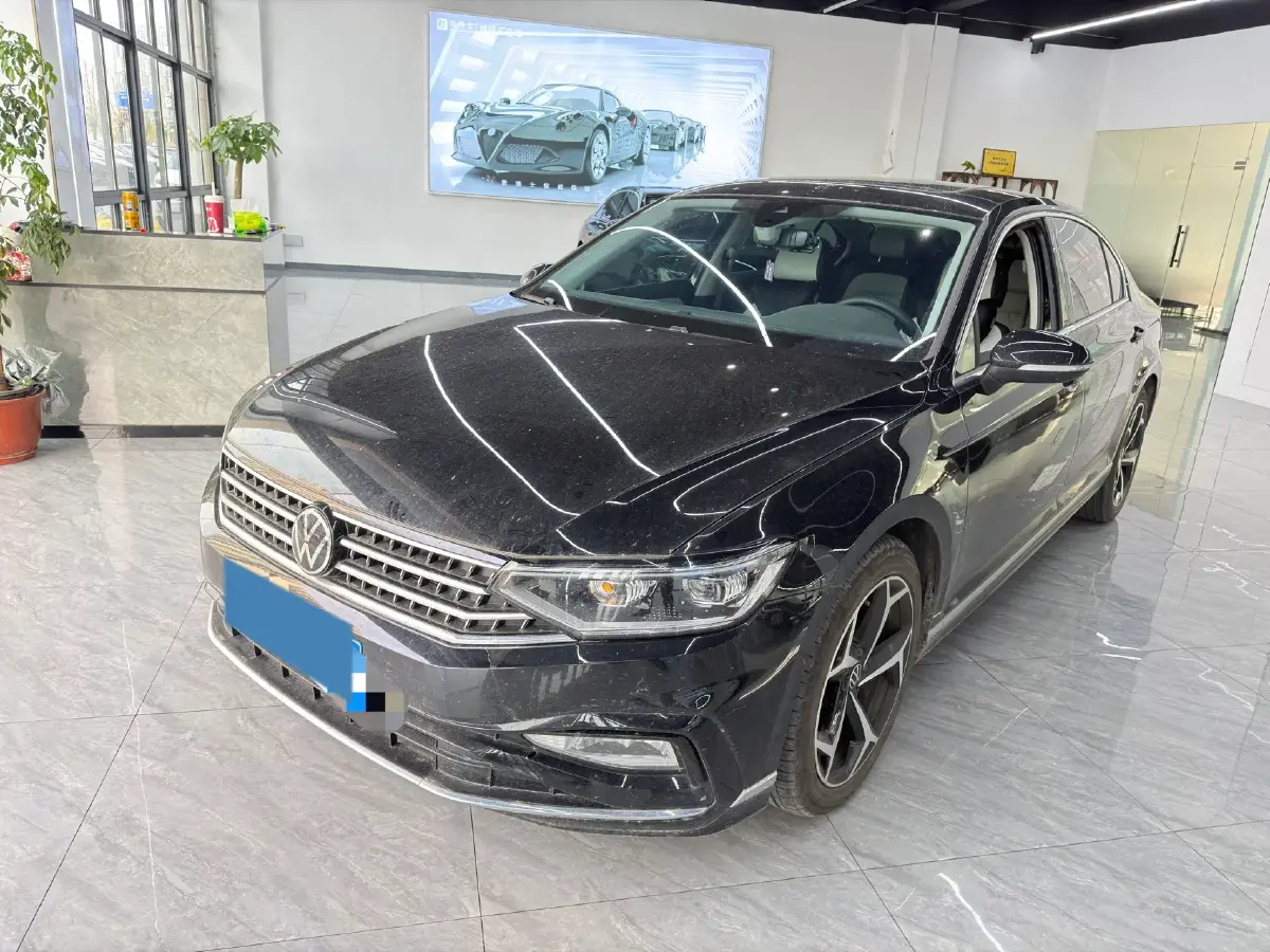 2025 Volkswagen Magotan 2.0T 186HP L4 7DCT