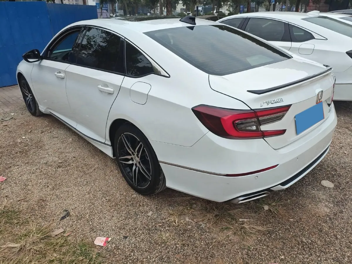 2022 Honda Accord 1.5T 194HP L4 CVT,autocango,china used car exporter,china ev exporter,chinese used car exporter,chinese used ev exporter