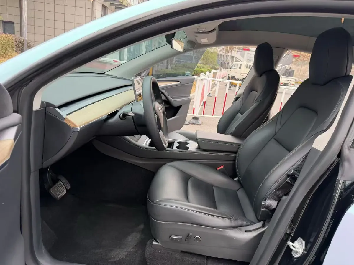 2021 Tesla Model Y BEV 60KWH,autocango,china used car exporter,china ev exporter,chinese used car exporter,chinese used ev exporter