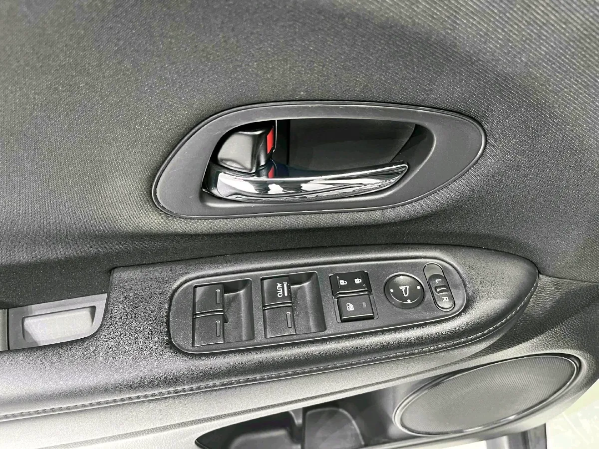 2022 Honda Vezel 1.5L 131HP L4 CVT,autocango,china used car exporter,china ev exporter,chinese used car exporter,chinese used ev exporter