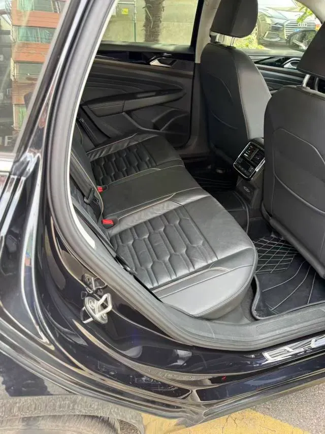 2019 Skoda Kodiak 2.0T 186HP L4 7DCT,autocango,china used car exporter,china ev exporter,chinese used car exporter,chinese used ev exporter