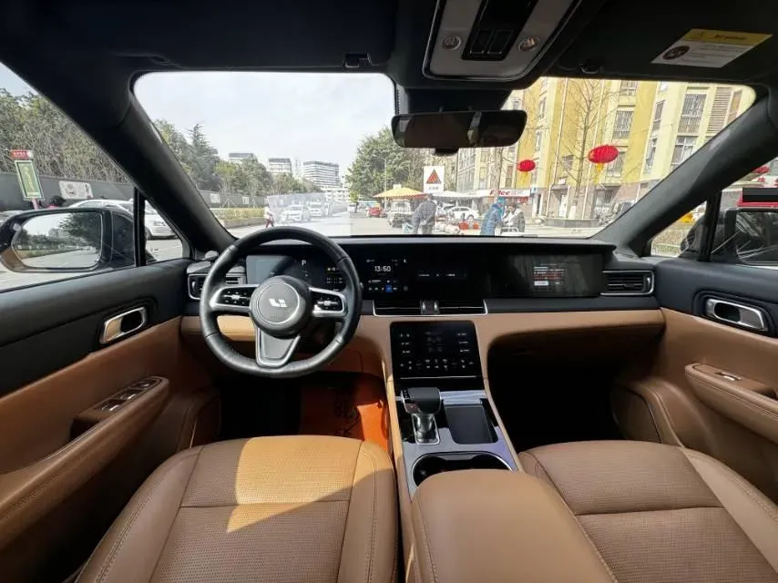 2021 Li ONE Range Extended 131HP REEV 40.5KWH,autocango,china used car exporter,china ev exporter,chinese used car exporter,chinese used ev exporter