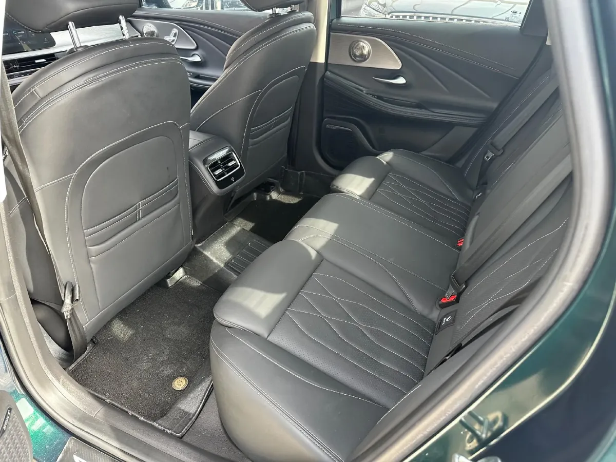 2025 Chery Arrizo 8 2.0T 254HP L4 7DCT,autocango,china used car exporter,china ev exporter,chinese used car exporter,chinese used ev exporter