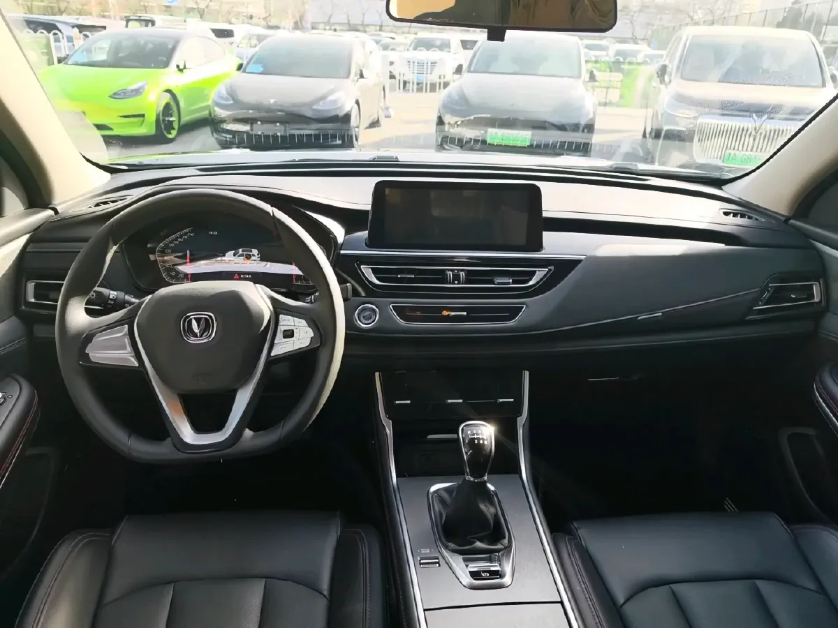 2024 ChangAn CS75 1.5T 188HP L4 6MT,autocango,china used car exporter,china ev exporter,chinese used car exporter,chinese used ev exporter