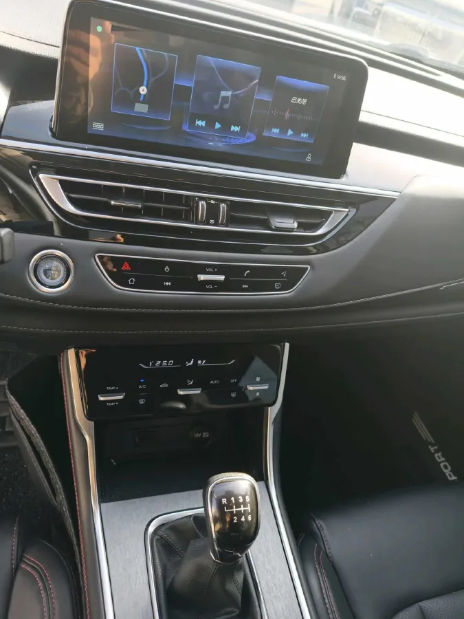 2024 ChangAn CS75 1.5T 188HP L4 6MT,autocango,china used car exporter,china ev exporter,chinese used car exporter,chinese used ev exporter