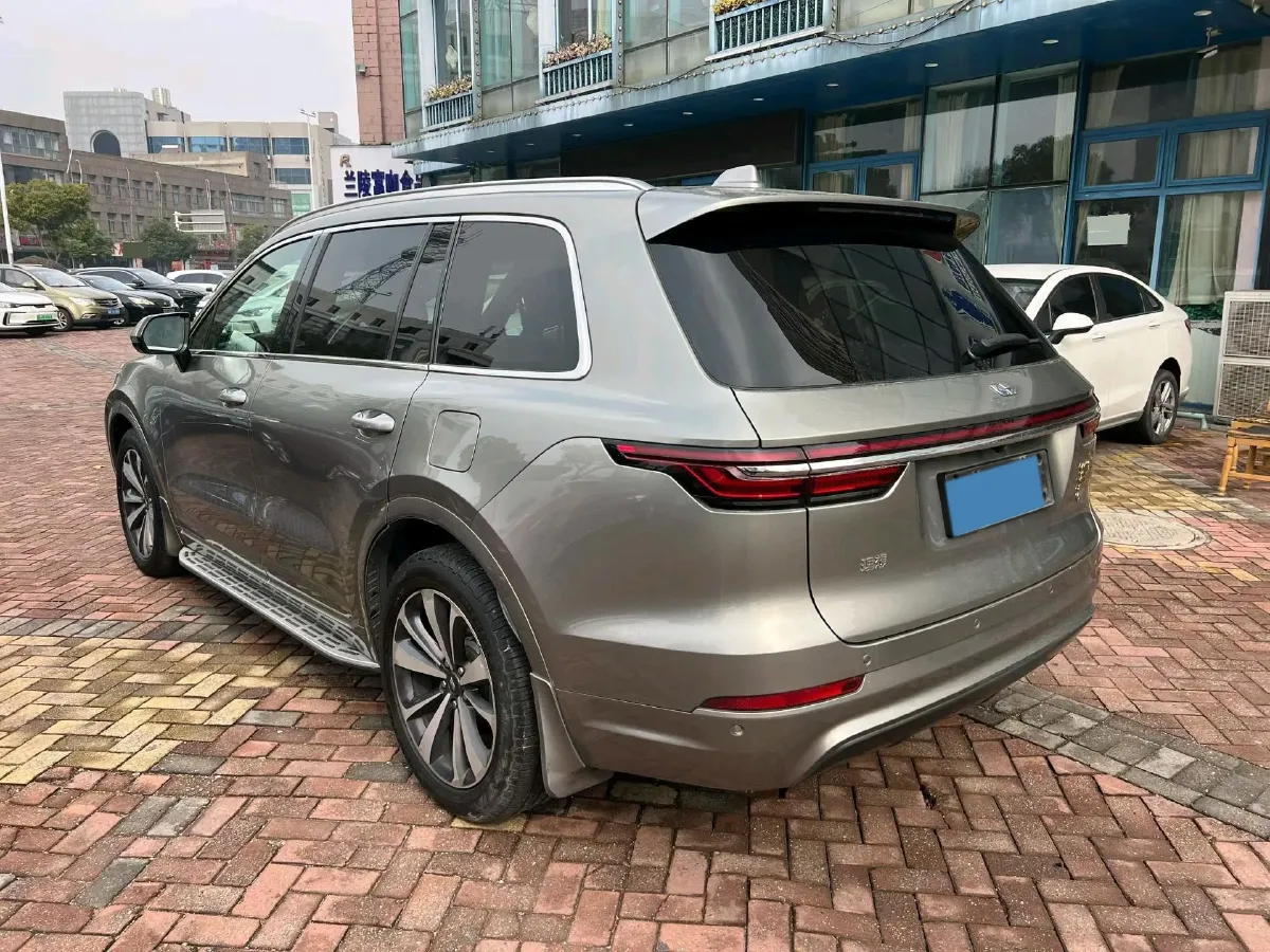 2021 Li ONE Range Extended 131HP REEV 40.5KWH,autocango,china used car exporter,china ev exporter,chinese used car exporter,chinese used ev exporter