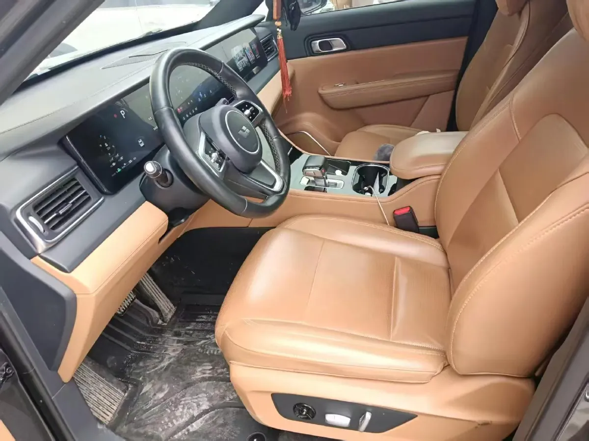 2021 Li ONE Range Extended 131HP REEV 40.5KWH,autocango,china used car exporter,china ev exporter,chinese used car exporter,chinese used ev exporter