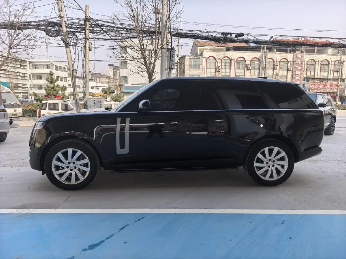 2025 Land Rover Range Rover 3.0T 400HP L6 8AT,autocango,china used car exporter,china ev exporter,chinese used car exporter,chinese used ev exporter