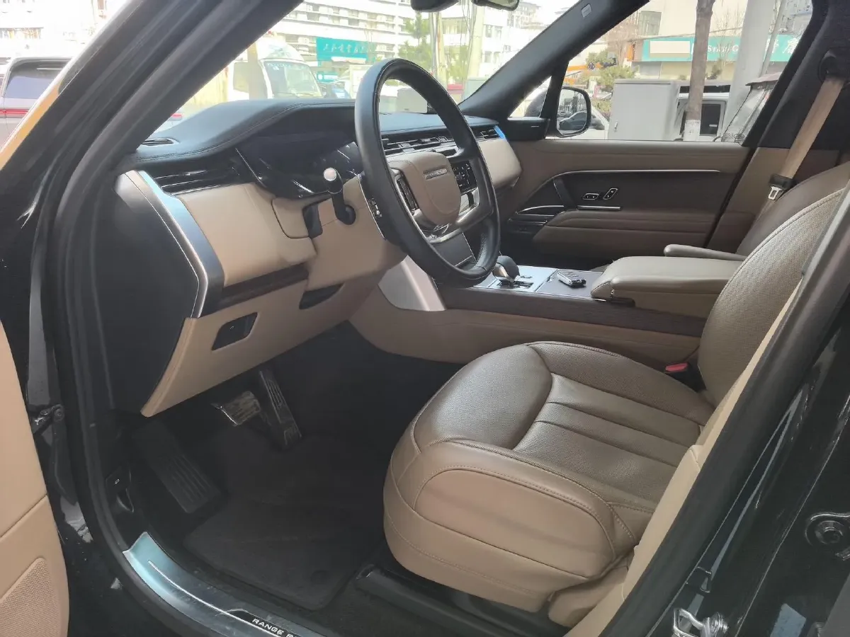 2025 Land Rover Range Rover 3.0T 400HP L6 8AT,autocango,china used car exporter,china ev exporter,chinese used car exporter,chinese used ev exporter