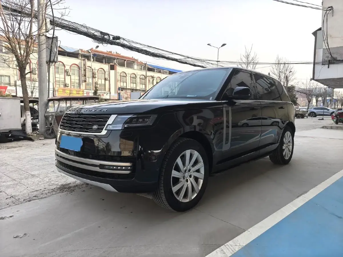 2025 Land Rover Range Rover 3.0T 400HP L6 8AT