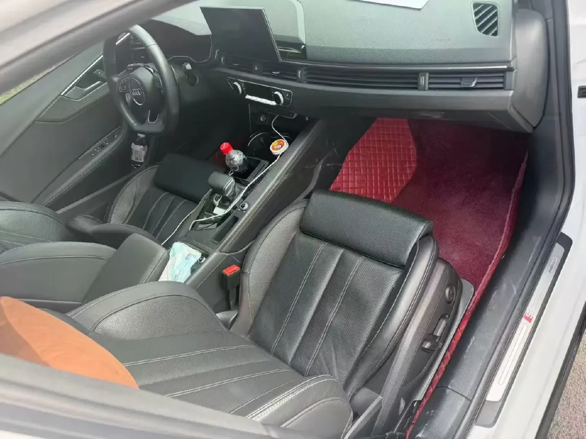 2023 Audi A4L 2.0T 190HP L4 7DCT,autocango,china used car exporter,china ev exporter,chinese used car exporter,chinese used ev exporter