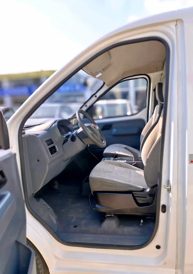 2024 WuLing YangGuang BEV 41.9KWH,autocango,china used car exporter,china ev exporter,chinese used car exporter,chinese used ev exporter