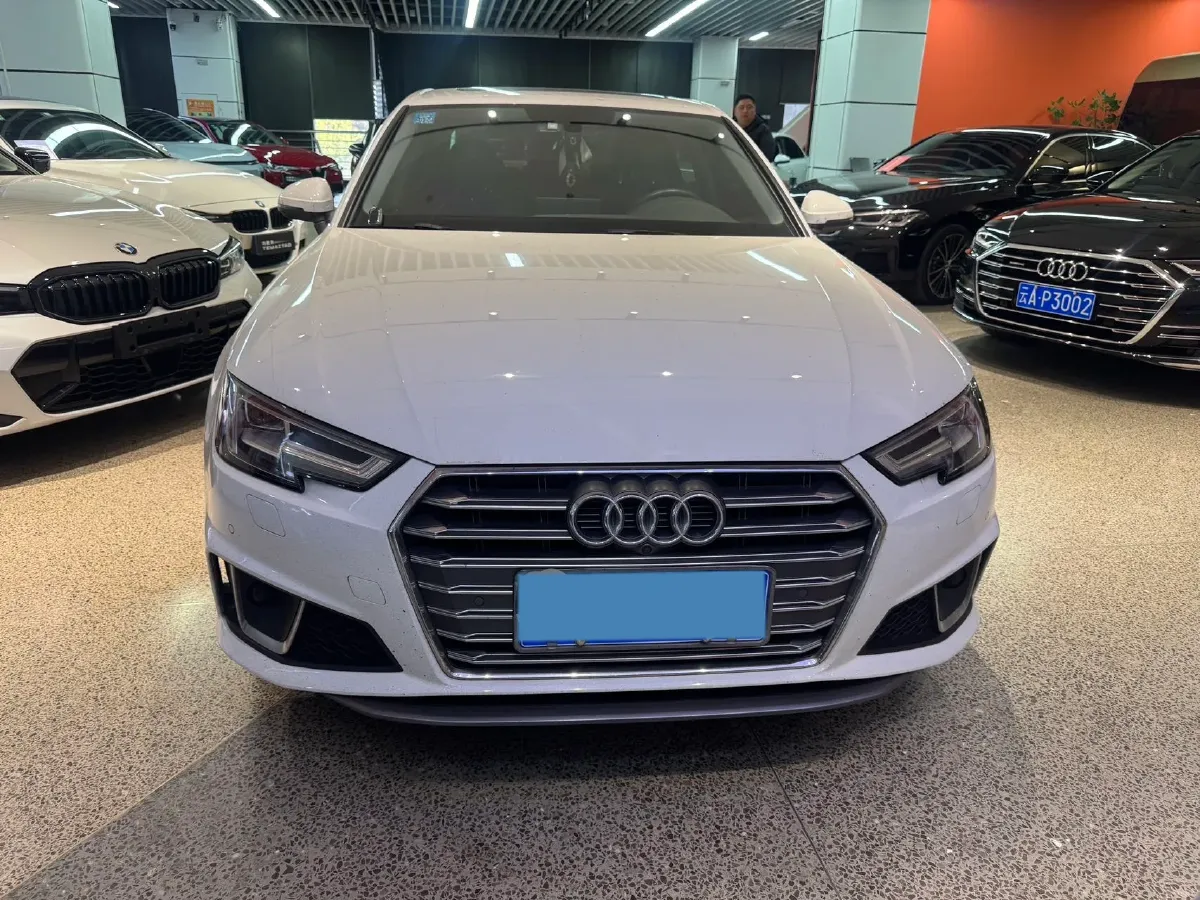 2019 Audi A4L 2.0T 190HP L4 7DCT,autocango,china used car exporter,china ev exporter,chinese used car exporter,chinese used ev exporter