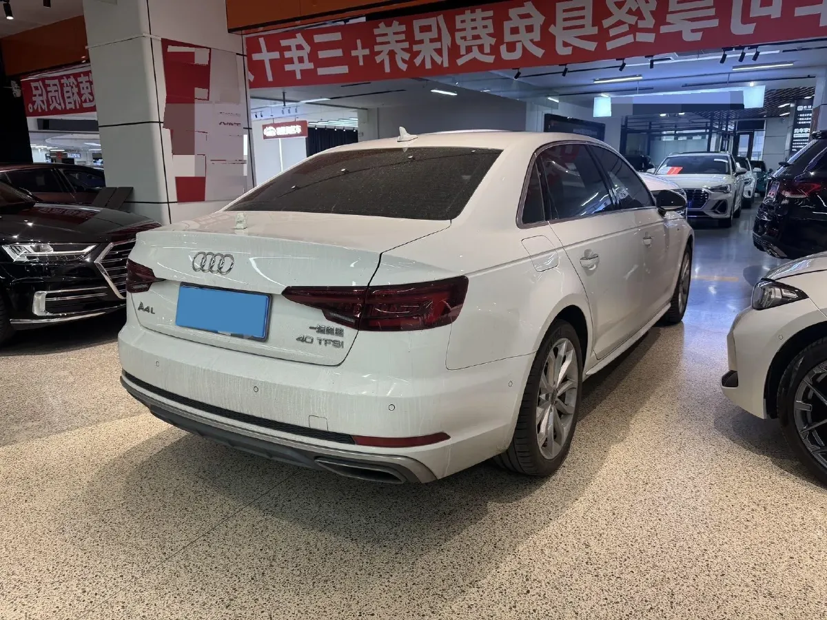 2019 Audi A4L 2.0T 190HP L4 7DCT,autocango,china used car exporter,china ev exporter,chinese used car exporter,chinese used ev exporter