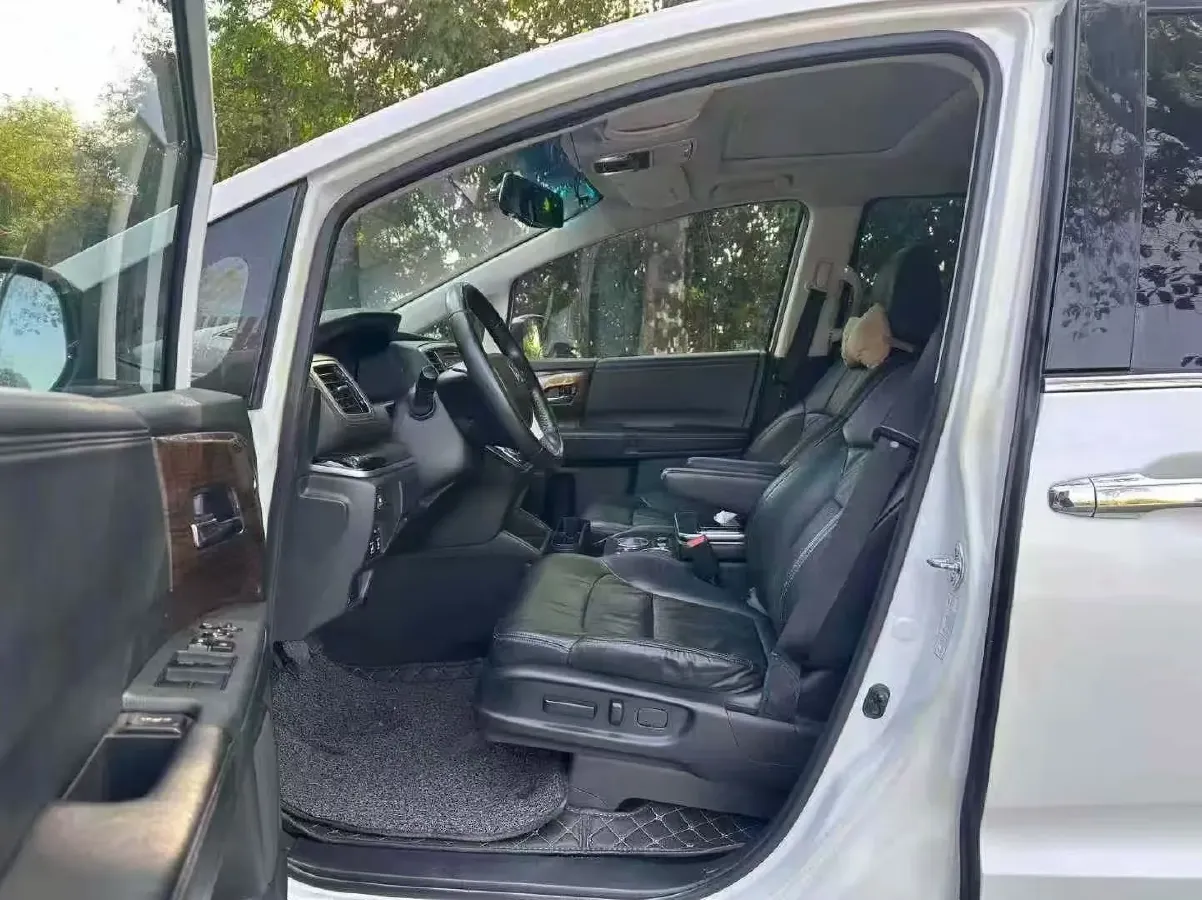 2016 Hyundai Elantra 1.6L 130HP L4 6AT,autocango,china used car exporter,china ev exporter,chinese used car exporter,chinese used ev exporter